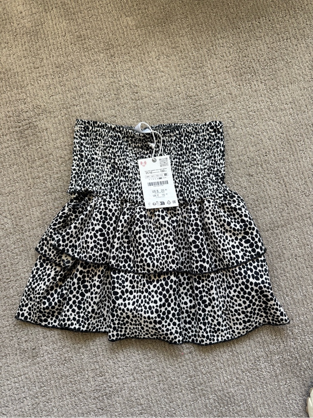 Zara Girls Smocked Tiered Mini Skirt in Black and White